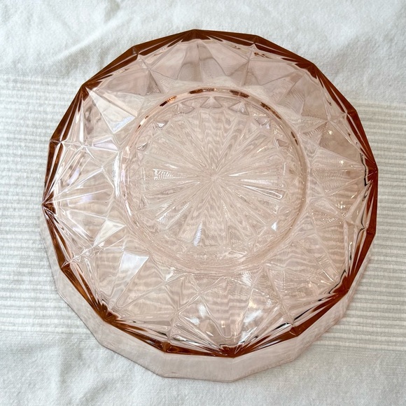 Vintage Depression Glass Bowl in Pink - Picture 8 of 15
